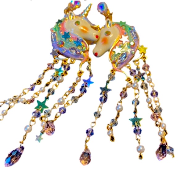 New  Betsey Johnson Unicorn Fringe Chandelier Earrings - Picture 7 of 15